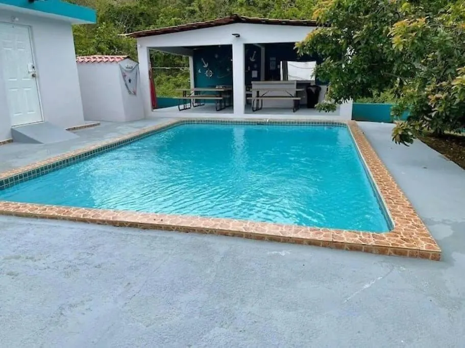 Holiday home Casa Campo Privada Con Piscina Barceloneta